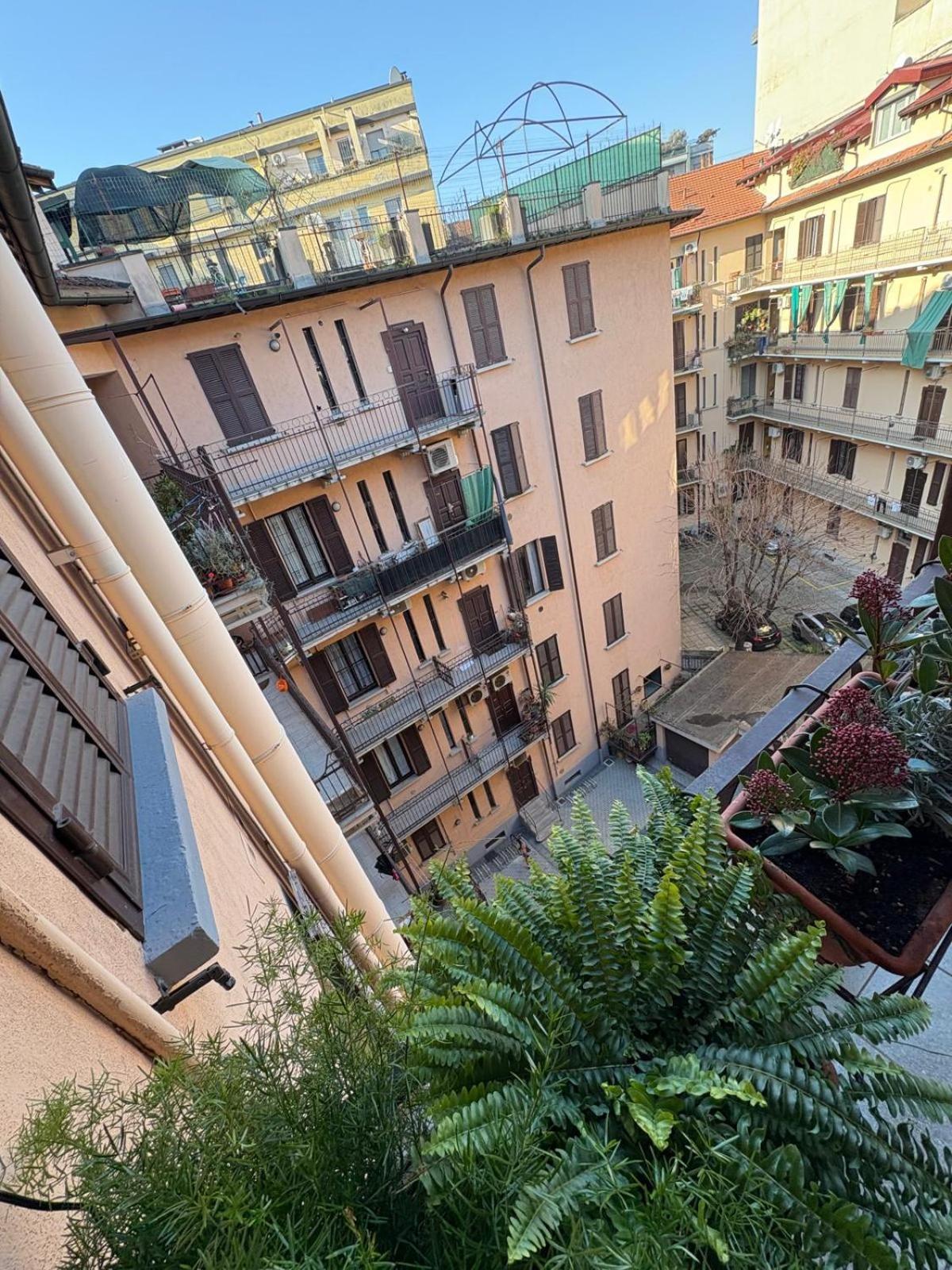 Claire De Angeli Appartement *
